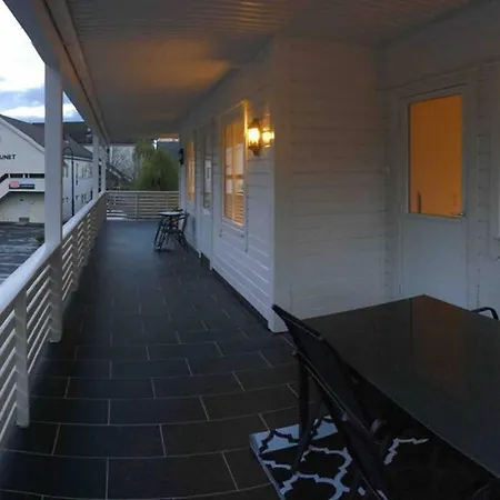 Fjordapartments Holmen 19a * Balestrand