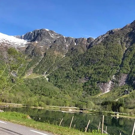 Fjordapartments Holmen 19a * Balestrand